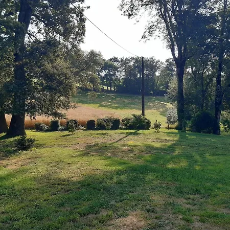 Amelie Holiday home Lanuejouls-et-Privezac