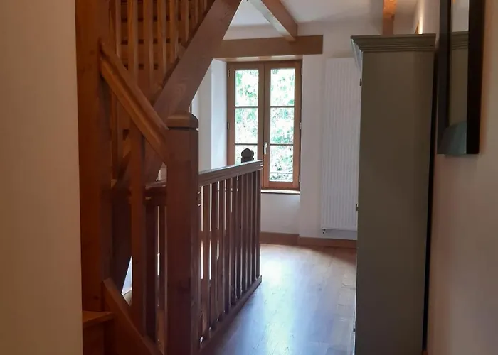 Amelie Lanuejouls-et-Privezac